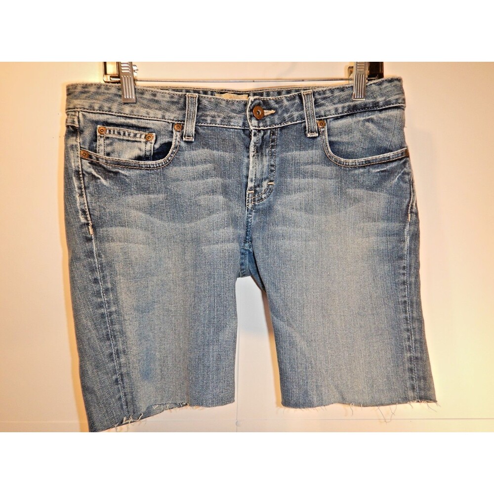 BKE Denim Starlite Cutoff Shorts Womens 31 Low Rise Distressed Stretch Buckle